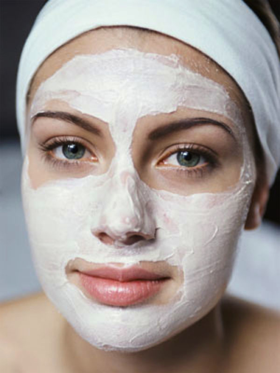 Why You Should Exfoliate Before You Use a Face Mask 