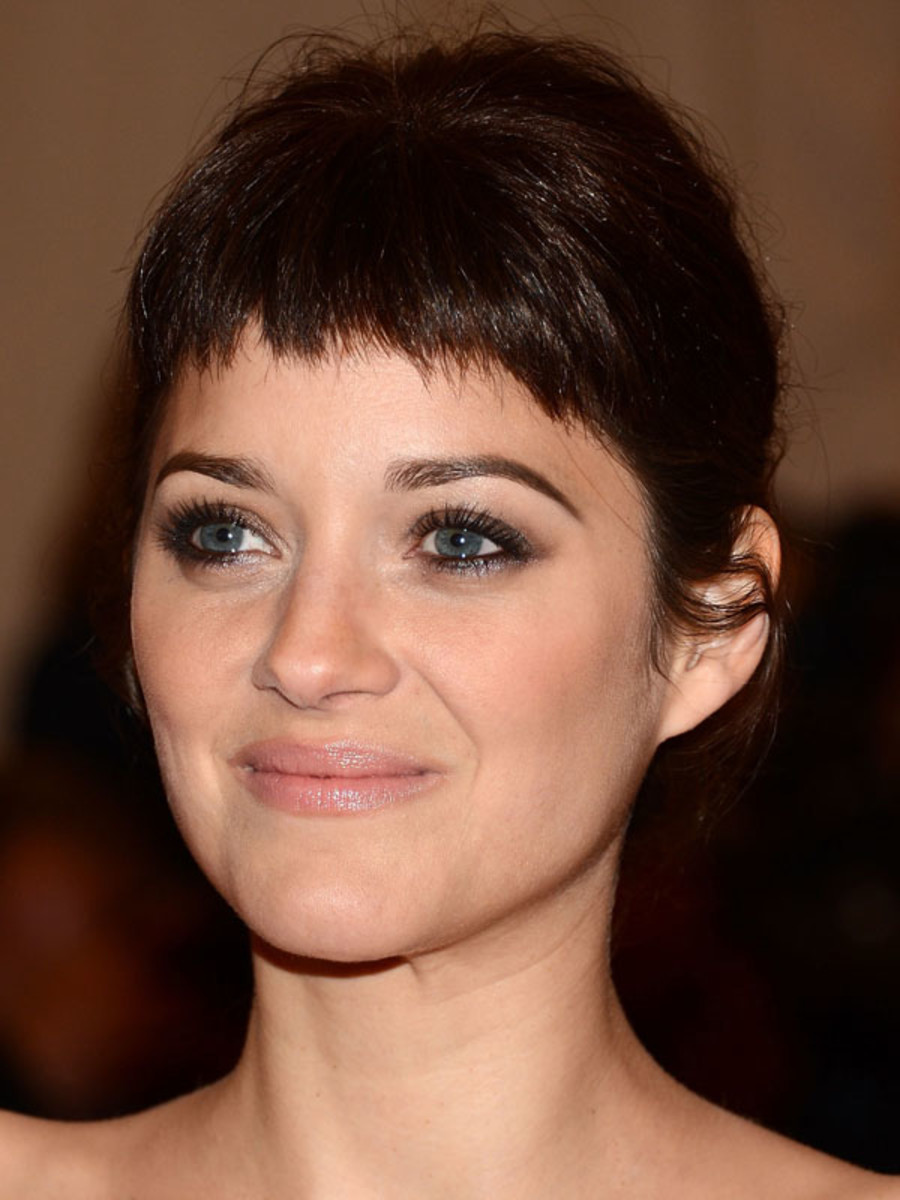 The Best And Worst Bangs For Oval Faces Beautyeditor